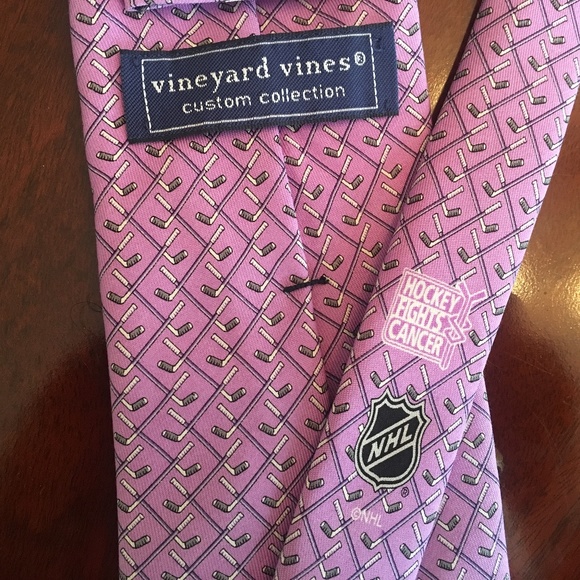 hockey fights cancer tie 2019